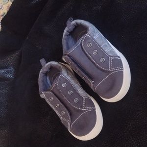 Wonder Nation child sneaker size 6